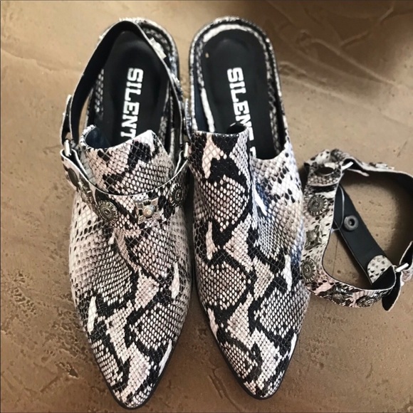 SOLD - Picture 5 of 7